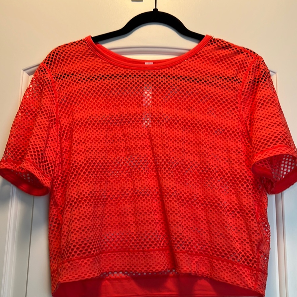Lululemon Cates tee